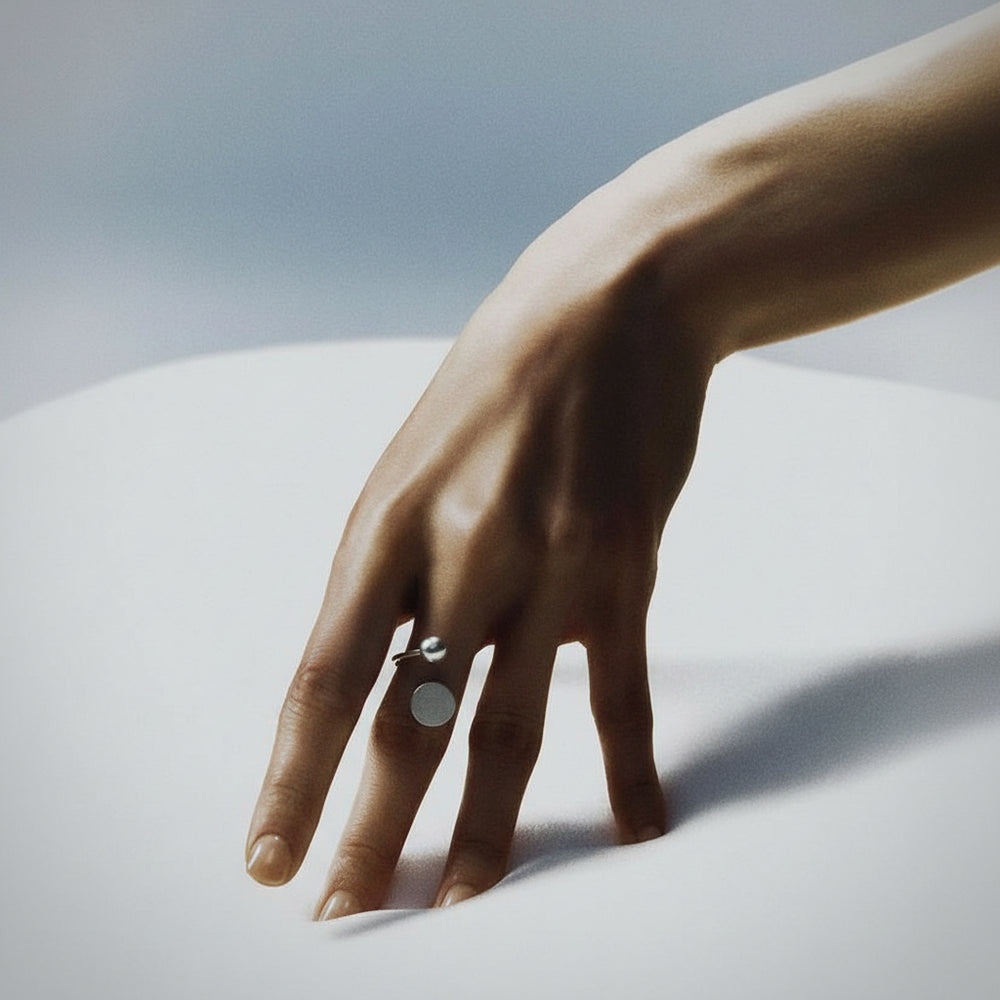 Luna Loop Ring