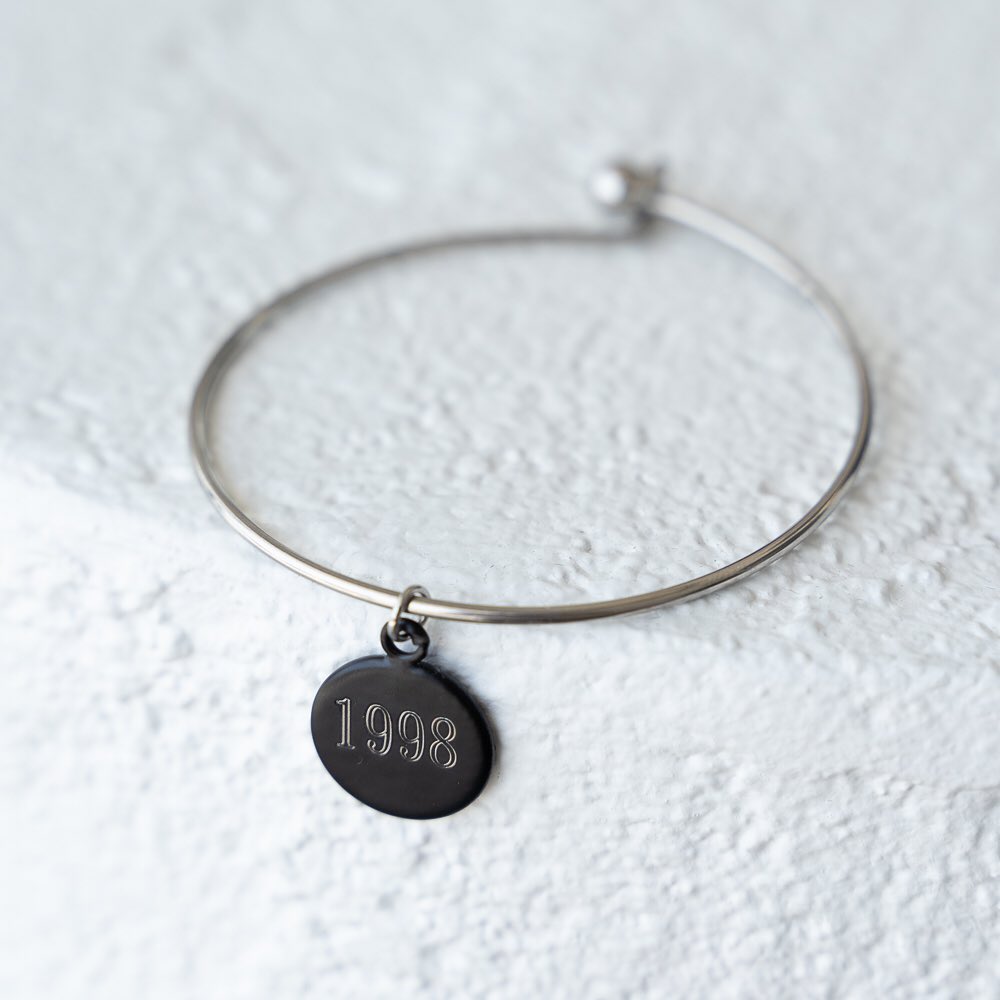 Black dot bracelet
